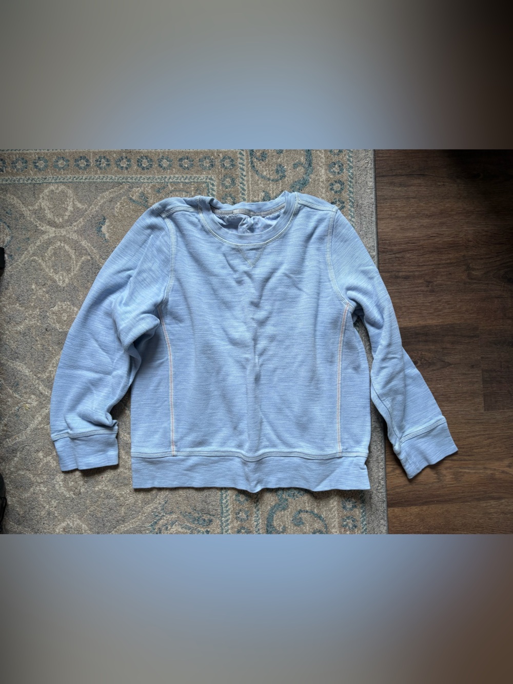 Tommy Bahama Light Blue Crewneck Sweatshirt